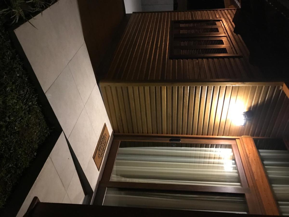 Canyons Guest House Praia Grande  Exterior photo